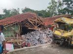 Rumah-warga-di-Desa-Gunung-Mulya-Kecamatan-Tenjolaya-Kabupaten-Bogor.jpg