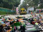 Sebanyak-25000-botol-minuman-keras-1.jpg