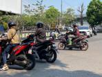 Situasi-arus-lalu-lintas-di-Simpang-Lippo-Ekalokasari-Kecamatan-B.jpg