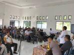 Suasana-Rapat-dalam-rangka-menentukan-Kepengurusan-Koperasi-Merah-Putih.jpg