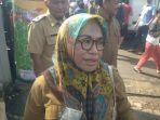 Syarifah-Sopiah-saat-dijumpai-di-Kelurahan-Cilendek-Timur-Kota-Bogor-Senin-13112023.jpg