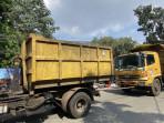 Truk-pengangkut-sampah-milik-dinas-lingkungan-hidup.jpg