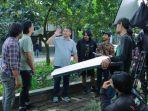 Wakil-Gubernur-Jabar-Erwan-Setiawan-syuting-di-Taman-Foto-di-Jalan-Kemuning.jpg