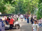 Wisatawan-yang-berkunjung-ke-Kebun-Raya-Bogor-di-Momen-Nataru.jpg