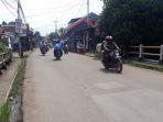 arus-lalu-lintas-kendaraan-di-jalan-sukaraja-kabupaten-bogor.jpg
