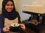 barista-kromosom-78-kopi-menyajikan-kopi-print-di-bogor-senin-13122021.jpg
