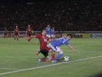 bek-bali-united-gavin-kwan-bermain-apik-di-laga-perdana-grup-g.jpg