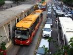 bus-transjakarta_20160302_161124.jpg