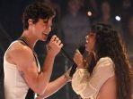 camila-cabello-dan-shawn-mendes-saat-nyanyi-lagu-senorita-di-mtv-vma-2019.jpg