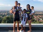 cristiano-ronaldo-beserta-kekasih-dan-anak-anaknya.jpg