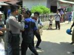 demo-warga-cibungbulang_20160113_145524.jpg