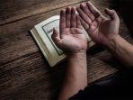 doa-di-atas-quran.jpg