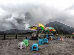 gunung-bromo-meletus.jpg