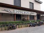 hollywings-ditutup-selama-ppkm.jpg
