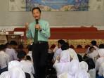 hukuman-pelaku-pencabulan-anak-bawah-umur.jpg