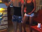 ilustrasi-kafe-karaoke_20160519_180417.jpg