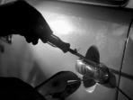 ilustrasi-pencurian-mobil_20151030_143208.jpg