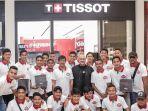 irwan-mussry-hadiahi-timnas-u-22-jam-tangan-mewah.jpg