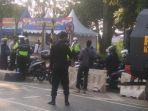 jalan-lenteng-agung-ditutup.jpg