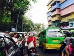 jalan-oto-iskandar-dinata-1_20151014_121801.jpg