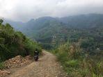 jalur-puncak-2-dekat-perbatasan-antara-sukamakmur-kabupaten-bogor.jpg