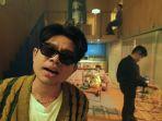 juicy-luicy-lampu-kuning-trending.jpg