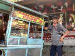 kakek-pedagang-bakso-keliling-cigombong.jpg