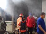 kebakaran-gudang_20160422_114242.jpg