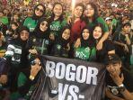 kelompok-suporter-laskar-padjajaran-kabonita-kabomania-wanita.jpg