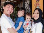 keluarga-dian-ayu-dan-omesh.jpg