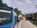 kemacetan-panjang-sekitar-satu-kilometer-terjadi-ruas-jalan-raya-cigudeg.jpg