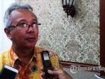 kepala-balai-bahasa-jawa-barat-sutedjo_20171025_161157.jpg