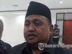 ketua-dprd-kota-bogor-setelah-rapat.jpg