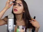 klaim-bisa-hasilkan-kecantikan-luar-dalam-wanita-ini-nekat-konsumsi-kosmetik-make-up.jpg
