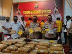 konferensi-pers-penangkapan-529-kilogram-yang-dilakukan-satresnarkoba-polres.jpg