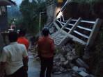 longsor-di-cimanggis-bogor.jpg