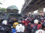 macet-saat-ppkm.jpg