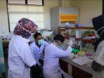 mahasiswa-ipb-laboratorium.jpg