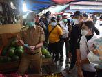 meninjau-kawasan-pasar-tu-kemang.jpg