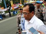 menteri-perhubungan-budi-karya-sumadi_20170623_192912.jpg