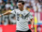 mesut-ozil_20180723_142843.jpg