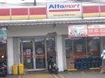 mini-market-sediakan-plastik.jpg
