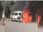minibus-terbakar-di-sentul.jpg
