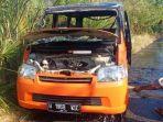 mobil-pos-terbakar.jpg