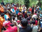 musyawarah-tim-evakuasi_20151029_163601.jpg
