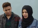nikita-mirzani-ditemani-billy-syahputra-saat-diwawancara_20180713_162359.jpg