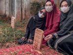 penyesalan-ria-ricis-tak-lihat-detik-detik-ayah-wafat-nangis-saat-tahu-pesan-terakhirnya.jpg