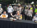 polisi-merilis-kasus-travel-gelap-yang-nekat-membawa-pemudik-saat-psbb.jpg