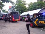 rangkaian-kendaraan-yang-mengangkut-narapidana-teroris_20180511_111145.jpg