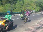 sabtu-1872020-tidak-ada-kepadatan-di-jembatan-sempur-jalak-harupat.jpg